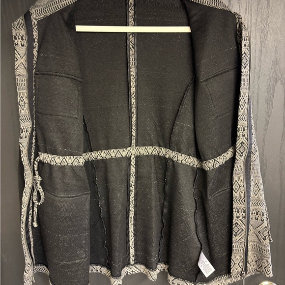 Maurices Black and Tan zip up light jacket - Picture 2 of 4